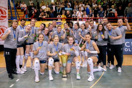 Odbojkarice Calcit Volleyja četrtič zaporedoma državne prvakinje (1)